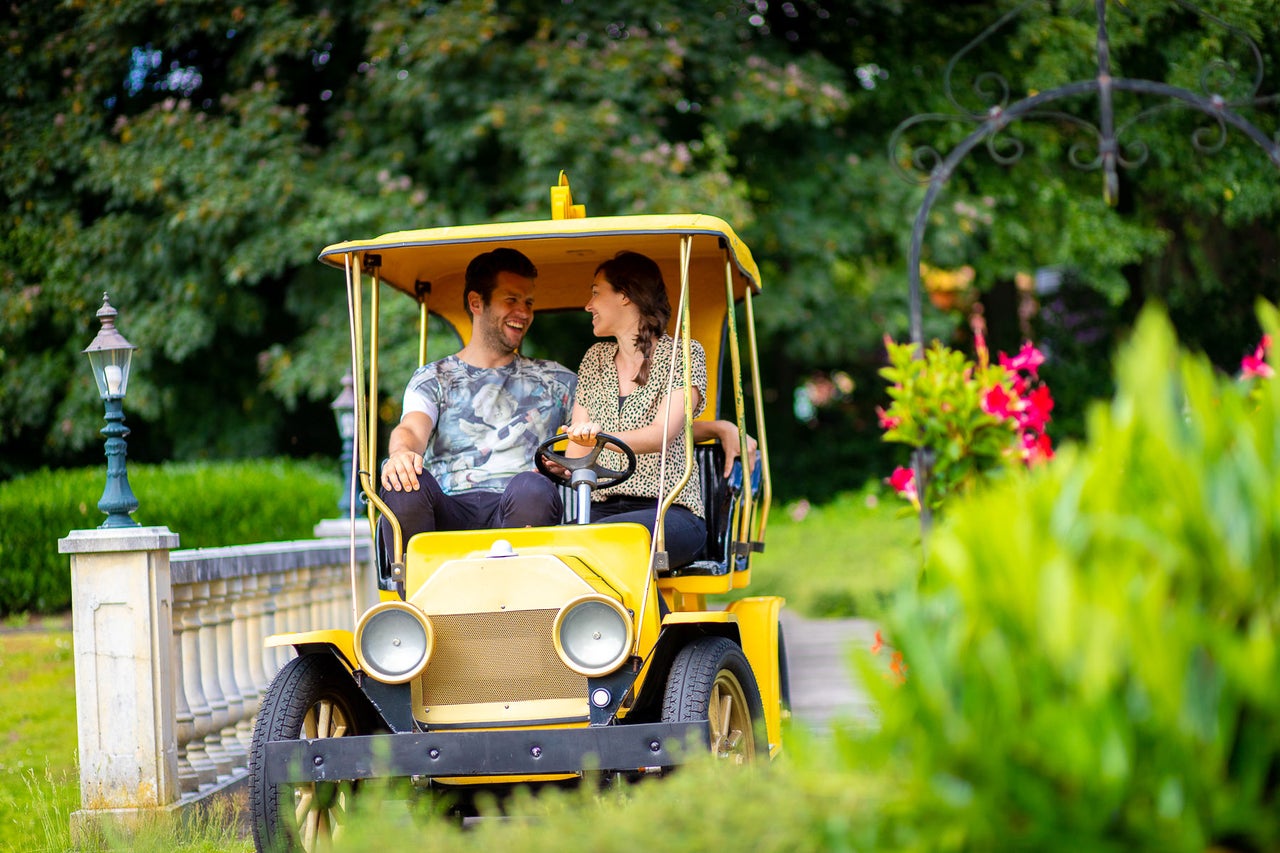 Le Tour des Jardins: oldtimer rondrit - Walibi Holland